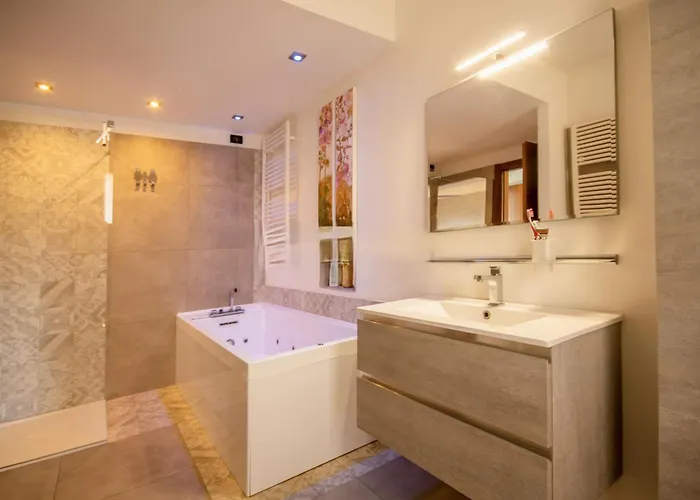 Sg Luxury - Cleo لاتيزي